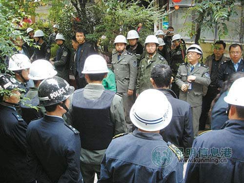 貴陽400城管被指強拆公安大院 網友嘆“無敵”