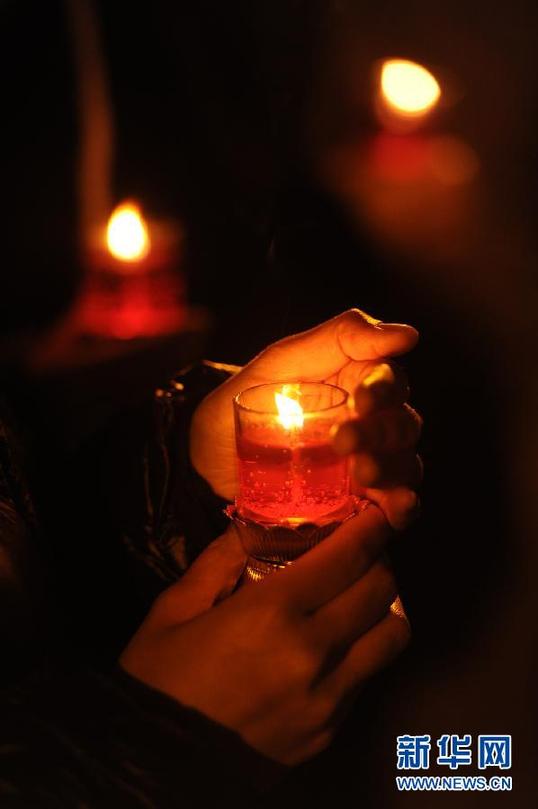 （社會(huì)）（3）燭光祭奠南京大屠殺30萬(wàn)遇難者