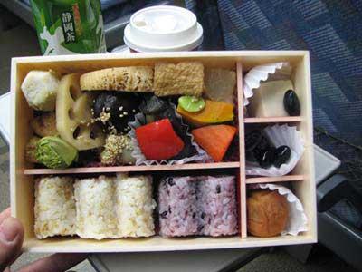 春運(yùn)五元盒飯是傳說(shuō)嗎？[多圖]