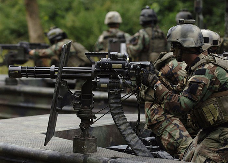 美軍河流特種部隊的武裝突擊艇上普遍裝備有Minigun速射機槍