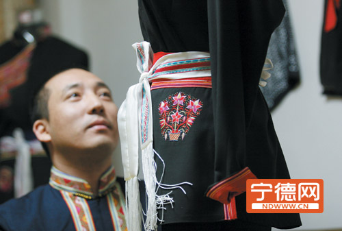 畬族,典雅,綻放,傳統(tǒng),服飾