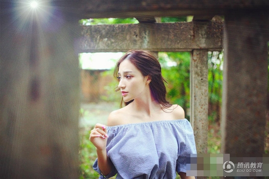 福師校花姝雯中俄混血　被稱美到窒息(組圖) 