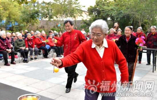 傳統“拗九節”將至　百名老人與志愿者互動游戲