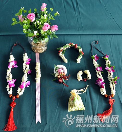 當(dāng)日制作當(dāng)日配送　茉莉花榕樹須根成禮儀用花主角
