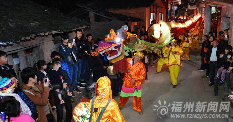 永泰椽板龍:舞動三百年團結魂 家家戶戶夾道相迎