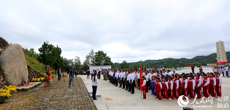 中央紅軍長征松毛嶺戰役遺址紀念碑、紀念廣場落成揭碑